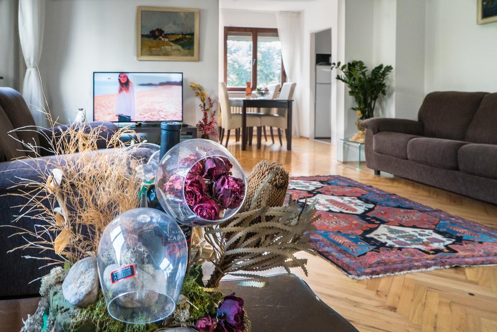 Sensitive Apartment Белград Екстериор снимка
