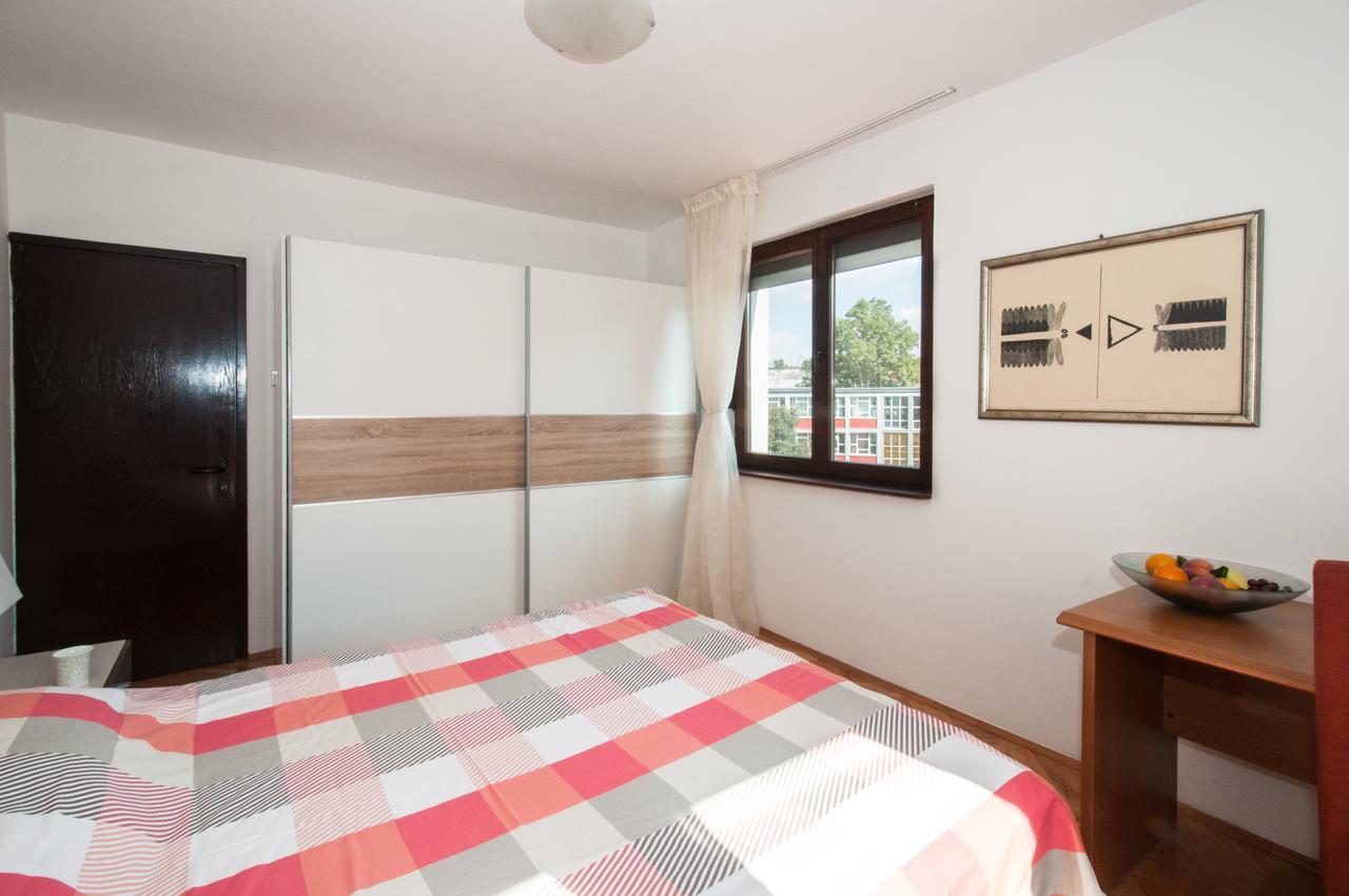 Sensitive Apartment Белград Екстериор снимка