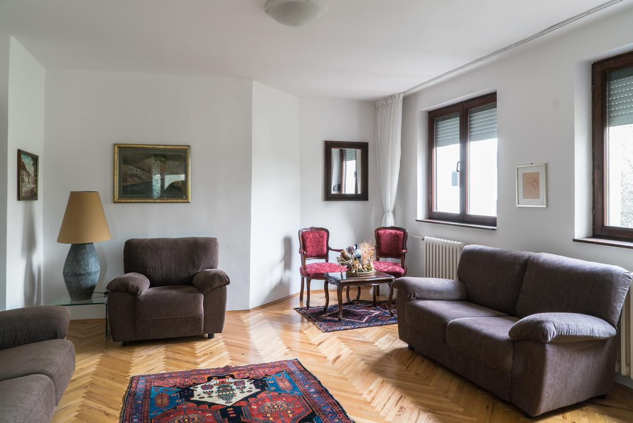 Sensitive Apartment Белград Екстериор снимка